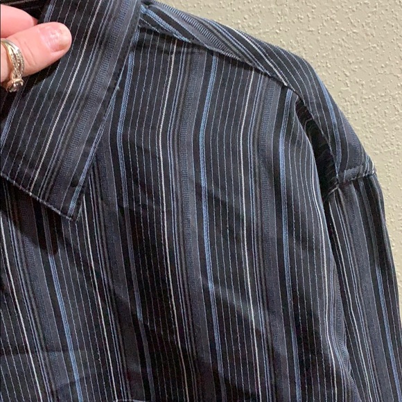 Hagar button down - Picture 5 of 7